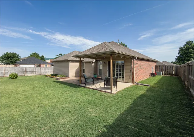 Photo 29 of Sale Pending at 401 Worchester, Siloam Springs, AR 72761 | MLS# 1347730 | Listing updated on 2026-07-25