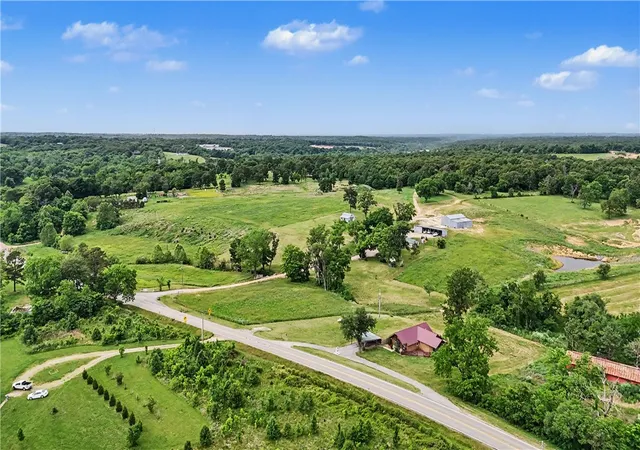 2nd image of 14410 & 14430 W Hwy 102, Gravette, AR 72736 | MLS# 1347703