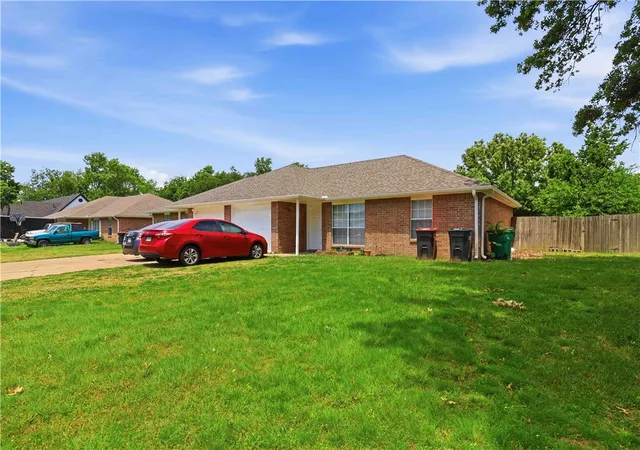 4th image of 2698 Ruth Ave #A&B, Springdale, AR 72764 | MLS# 1347683