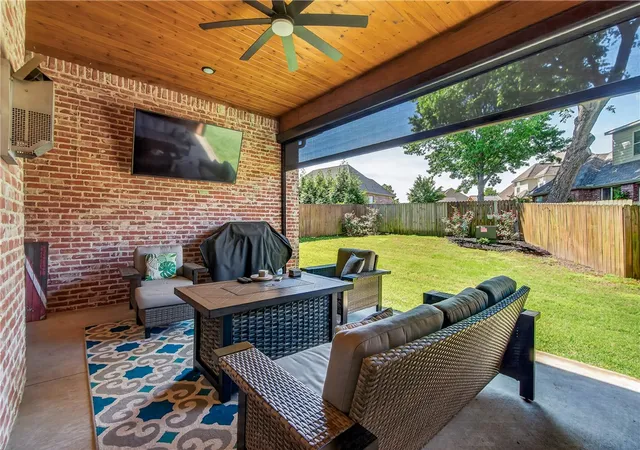 Photo 2 of Sale Pending at 4300 W Candlewood Pl, Rogers, AR 72758 | MLS# 1347793 | Listing updated on 2026-07-04