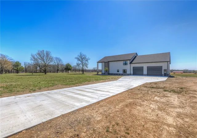 3rd image of 13917 Hwy 82, Tahlequah, OK 74464 | MLS# 1347847