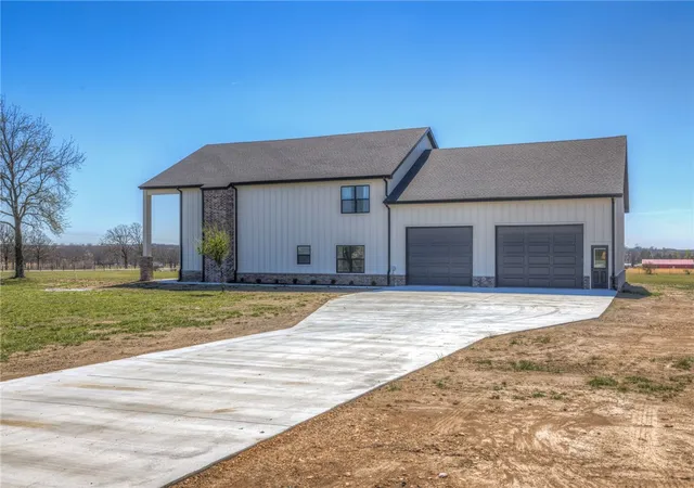 4th image of 13917 Hwy 82, Tahlequah, OK 74464 | MLS# 1347847