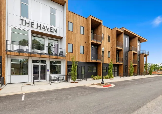 1st image of 905 4th St #201, Bentonville, AR 72712 | MLS# 1347879