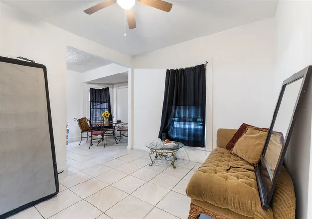 3rd image of 622 Wright St, Siloam Springs, AR 72761 | MLS# 1347934