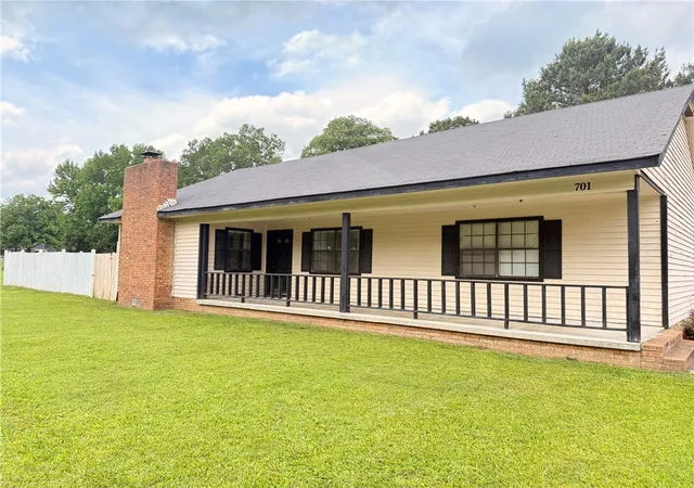 Homes for sale in Danville, AR | 701 10th St, Danville, AR 72833 | MLS# 1347986