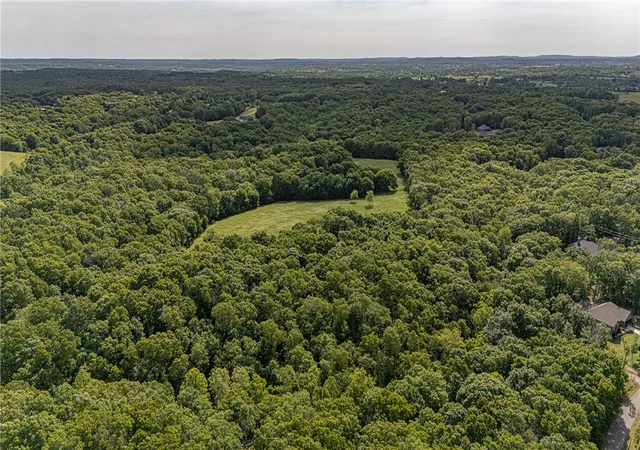 1st image of 26 Rochester Dr, Bella Vista, AR 72714 | MLS# 1348007