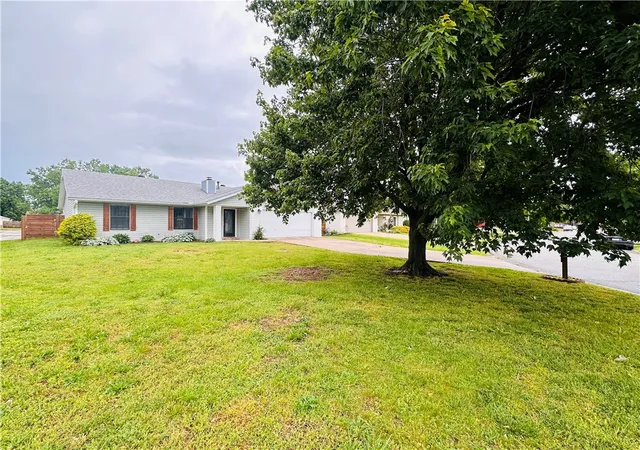 Homes for sale in Bentonville, AR | 219 Winesap Ln, Bentonville, AR 72712 | MLS# 1347990