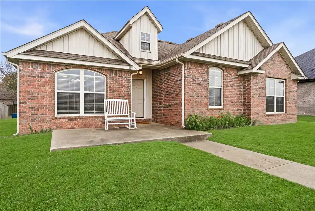 Photo 1 of Sale Pending at 3100 Featherston Rd, Bentonville, AR 72713 | MLS# 1347984 | Listing updated on 2026-10-24