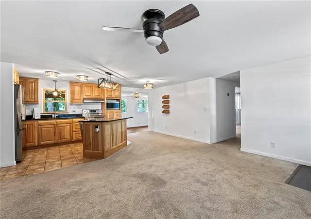 4th image of 8107 Spruce Dr, Rogers, AR 72756 | MLS# 1347899