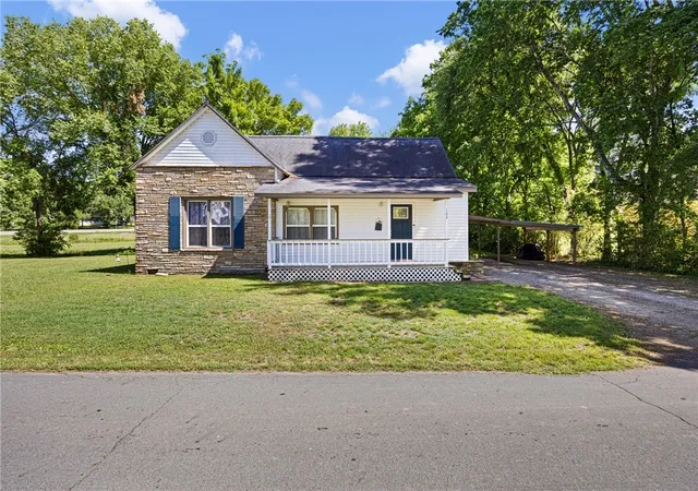Homes for sale in Lamar, AR | 102 S Seminary St, Lamar, AR 72846 | MLS# 1348048