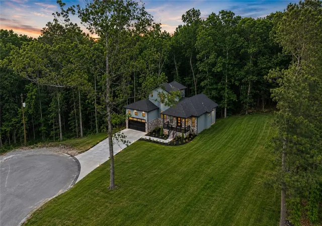 2nd image of 2 Uist Cir, Bella Vista, AR 72715 | MLS# 1348025