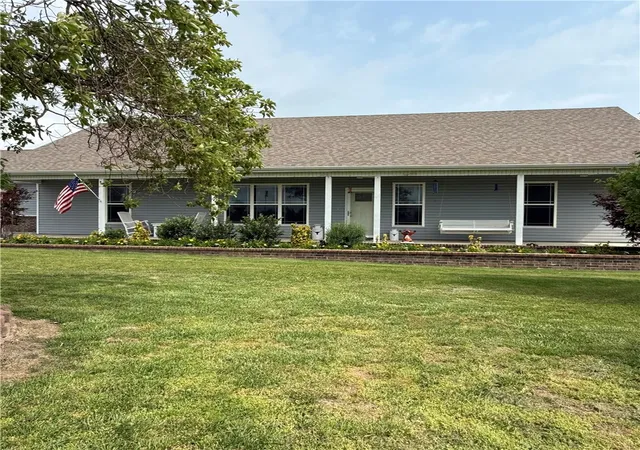 Homes for sale in Gentry, AR | 450 Nw Holland Ave, Gentry, AR 72734 | MLS# 1348004