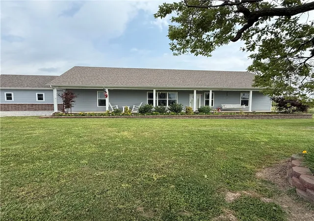 Homes for sale in Gentry, AR | 450 Nw Holland Ave, Gentry, AR 72734 | MLS# 1348004