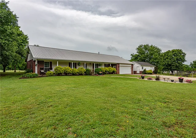4th image of 11579 Ranchwood Rd, Prairie Grove, AR 72753 | MLS# 1348069