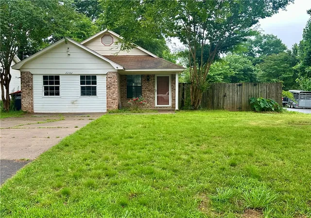Homes for sale in Russellville, AR | 2202 S Jackson Cvs, Russellville, AR 72802 | MLS# 1348139