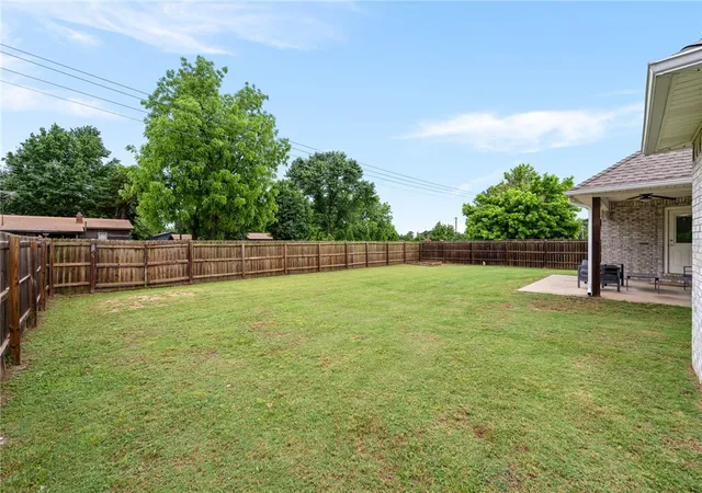 Homes for sale in Pea Ridge, AR | 714 Macdonald Dr, Pea Ridge, AR 72751 | MLS# 1348038