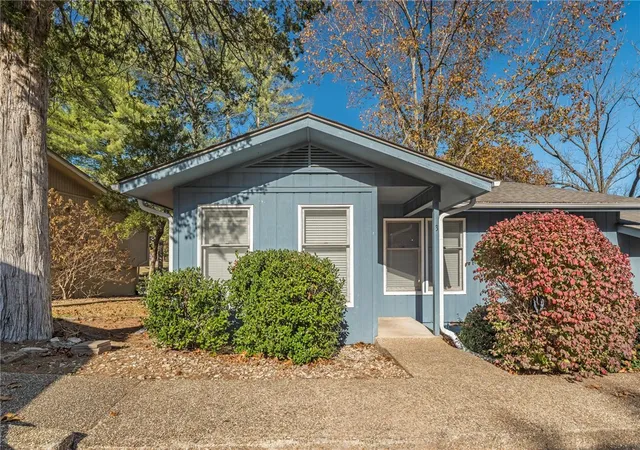 1st image of 3 Tiffany Ln, Bella Vista, AR 72715 | MLS# 1348190
