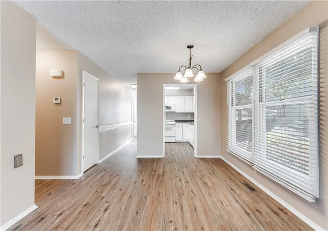 4th image of 3 Tiffany Ln, Bella Vista, AR 72715 | MLS# 1348190