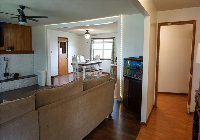 4th image of 1909 S 11Th St, Rogers, AR 72758 | MLS# 1347894