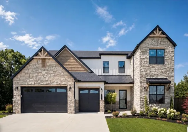 2nd image of 940 Gallatin St, Bentonville, AR 72712 | MLS# 1348187