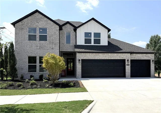 2nd image of 4812 W Allium St, Fayetteville, AR 72704 | MLS# 1348222