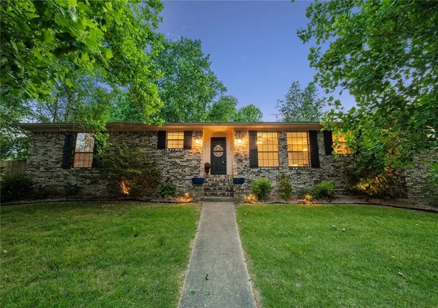 Homes for sale in Harrison, AR | 1104 Maria Dr, Harrison, AR 72601 | MLS# 1347471