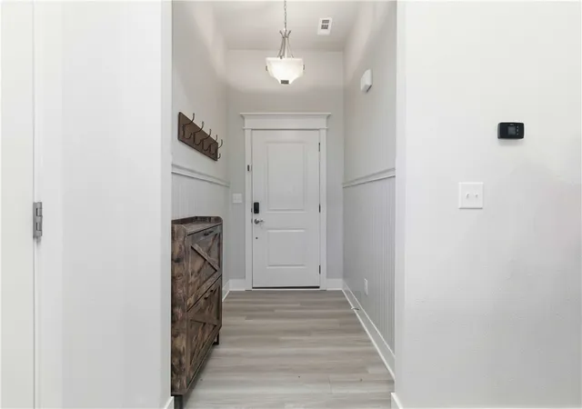 4th image of 642 Mary Katherine St, Prairie Grove, AR 72753 | MLS# 1348264