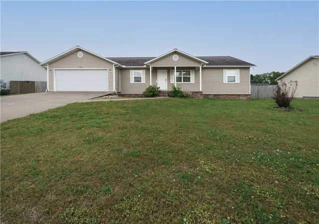 1st image of 1303 Sunset Blvd, Berryville, AR 72616 | MLS# 1348206