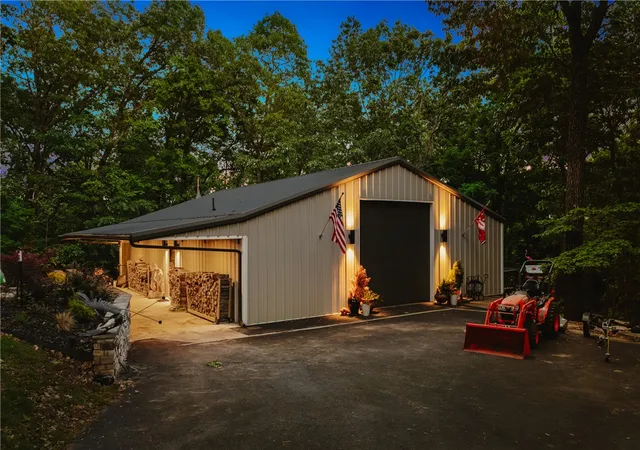 Photo 3 of Single family home for sale at 8880 Pageant Dr, Rogers, AR 72756 | MLS# 1348226 | Listing updated on 2026-06-24