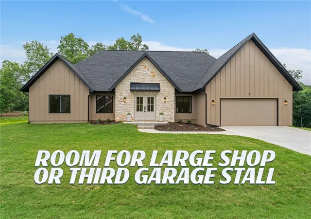 1st image of 3 Aberdeen Dr, Bella Vista, AR 72715 | MLS# 1348302