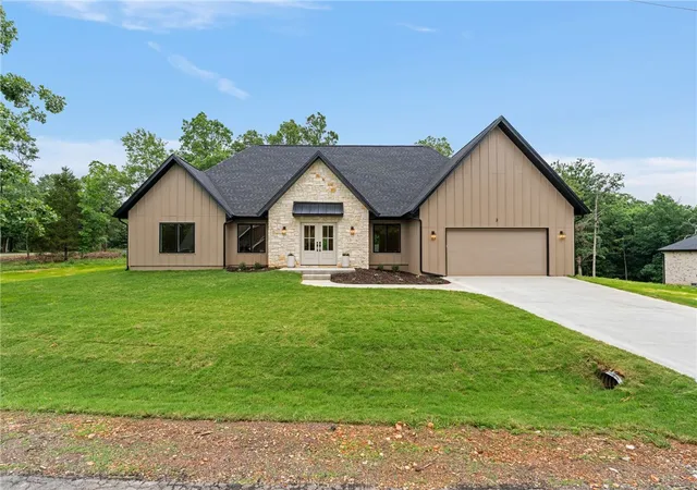 Homes for sale in Bella Vista, AR | 3 Aberdeen Dr, Bella Vista, AR 72715 | MLS# 1348302