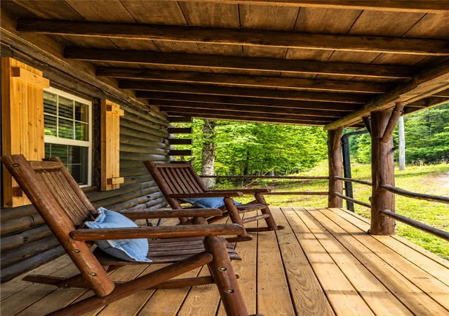 Homes for sale in Eureka Springs, AR | 85 County Road 154, Eureka Springs, AR 72632 | MLS# 1347985