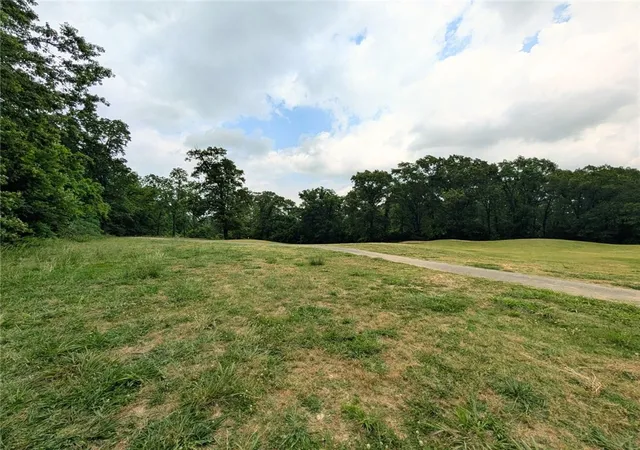 3rd image of Tbd Peck Rd, Pea Ridge, AR 72751 | MLS# 1347930
