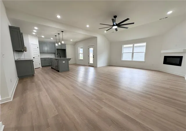 2nd image of 1724 Gerald Shay Rd, Gentry, AR 72734 | MLS# 1348240