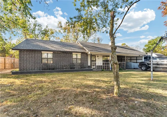 Homes for sale in Rogers, AR | 2508 Turtle Creek Dr, Rogers, AR 72756 | MLS# 1348404
