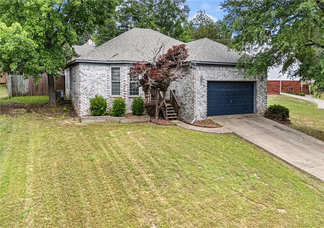 Homes for sale in Russellville, AR | 309 Preston Dr, Russellville, AR 72802 | MLS# 1347848
