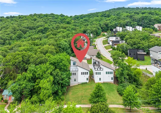 1st image of 204 S Forest Canyon Ave, Fayetteville, AR 72701 | MLS# 1348294