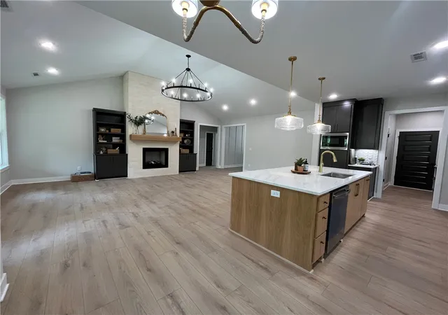 4th image of 9 Cawood Dr, Bella Vista, AR 72714 | MLS# 1348416