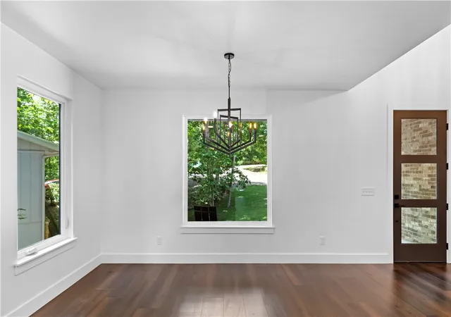 4th image of 6 Bloxham Ln, Bella Vista, AR 72715 | MLS# 1348503