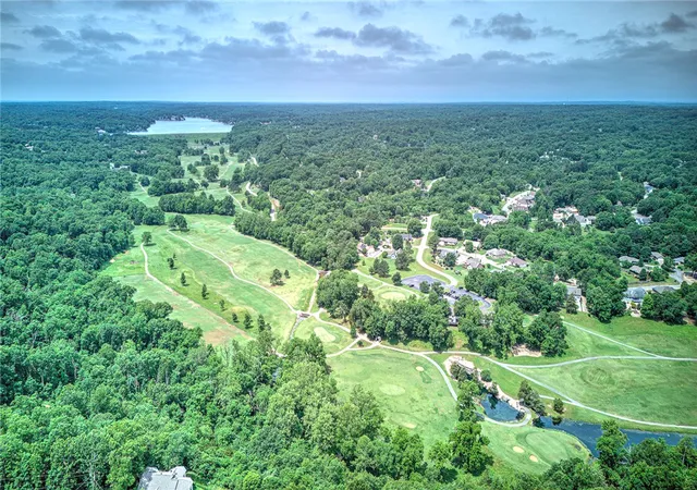 3rd image of 2 Grier Ln, Bella Vista, AR 72715 | MLS# 1348320