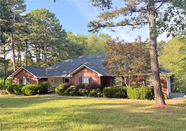 Photo 1 of Single family home for sale at 164 Park Rd, Russellville, AR 72802 | MLS# 1348398 | Listing updated on 2026-06-23