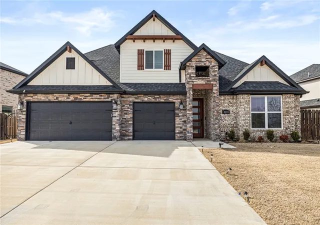 Homes for sale in Centerton, AR | 1211 Longbourn Dr, Centerton, AR 72719 | MLS# 1348533