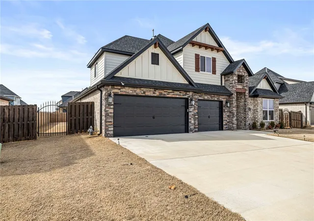 Homes for sale in Centerton, AR | 1211 Longbourn Dr, Centerton, AR 72719 | MLS# 1348533