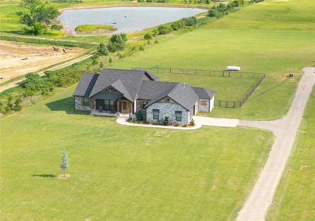 4th image of 2215 Deepwood Dr, Alma, AR 72921 | MLS# 1348402