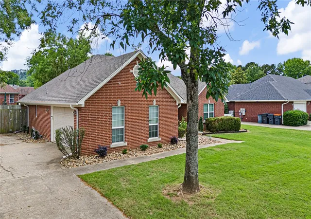 4th image of 908 Deerfield Ct, Russellville, AR 72801 | MLS# 1348440