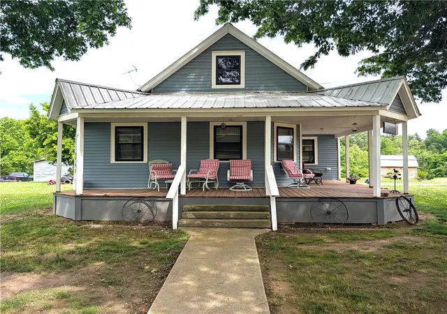 2nd image of 30 County Road 721, Berryville, AR 72616 | MLS# 1348436