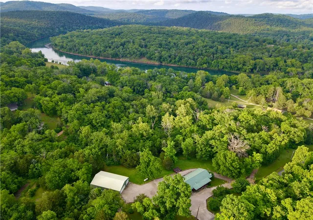 Homes for sale in Eureka Springs, AR | 590 County Road 214, Eureka Springs, AR 72631 | MLS# 1348552