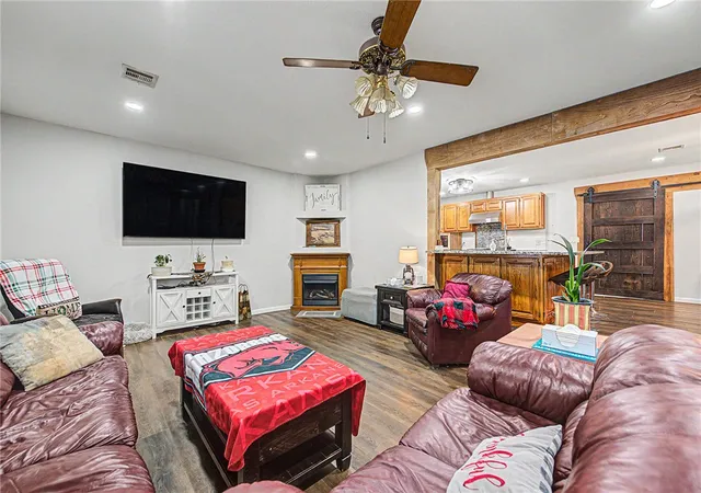 2nd image of 13751 E Ventris Rd, Garfield, AR 72732 | MLS# 1348387