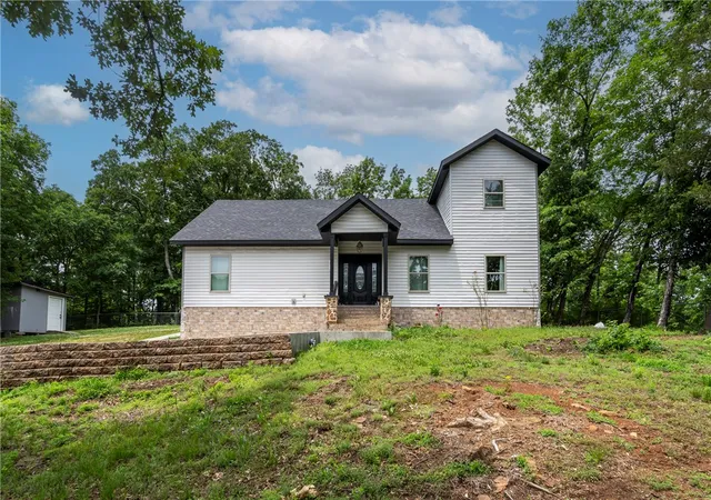 1st image of 41 W Ozark Trl, Fayetteville, AR 72701 | MLS# 1348488