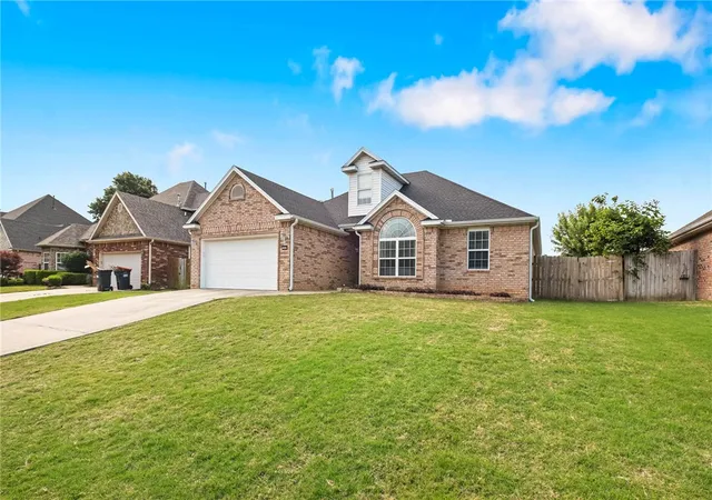 2nd image of 3099 Eagle Crest Cir, Springdale, AR 72762 | MLS# 1348572